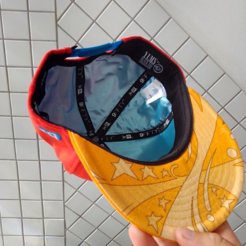 Boné Yums New Era Cap Black Tag Collection By Tex | New Era Nunca