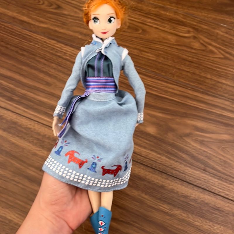 Anna – Frozen – Boneca que canta – Disney – Original