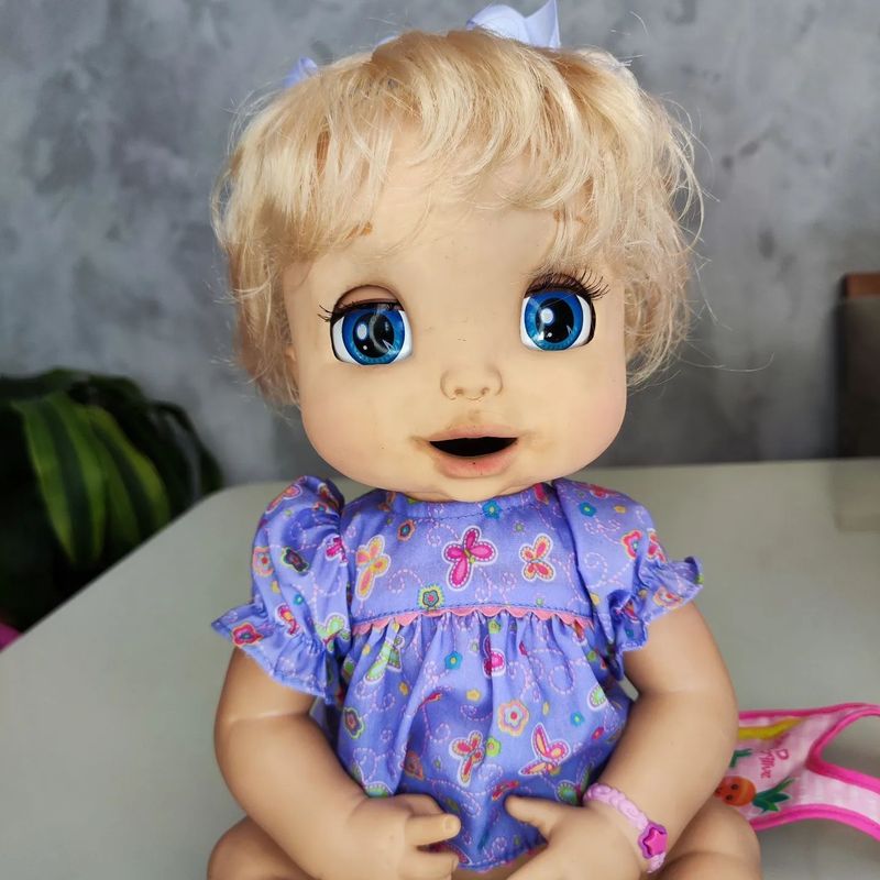 Used baby 2024 alive dolls