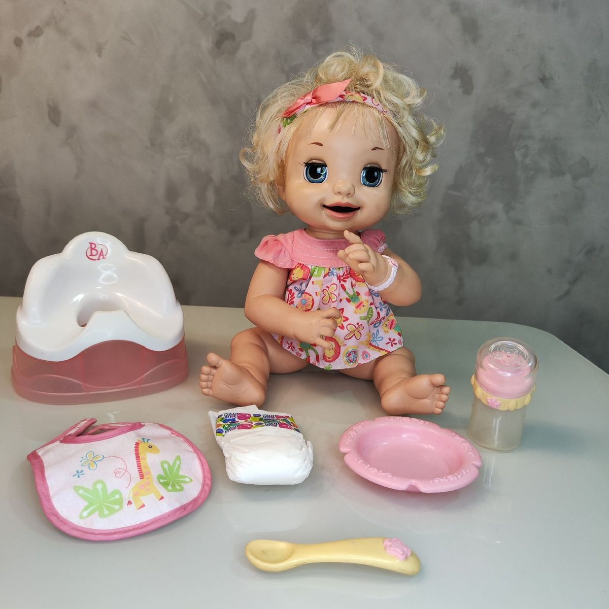 Boneca Baby Alive Troninho Antiga Loira Completa Brinquedo para Beb??s