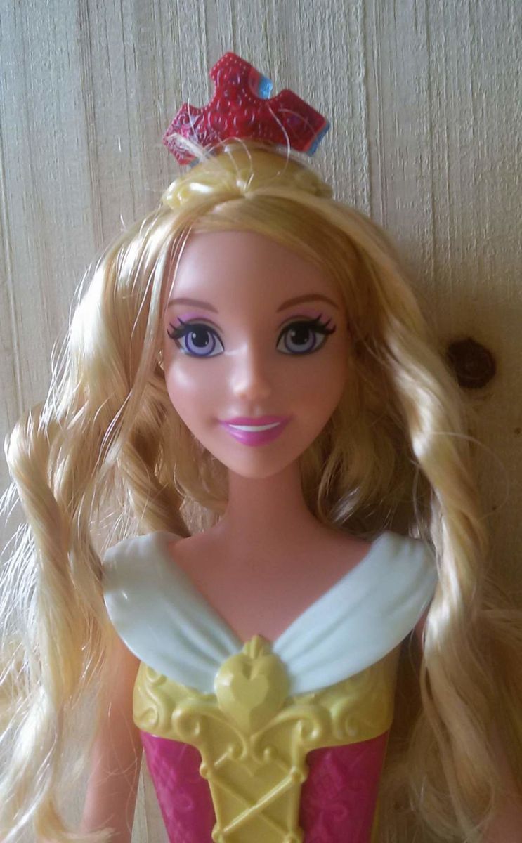 Boneca Barbie Bela Adormecida Mágica Disney Mattel | Brinquedo Disney ...