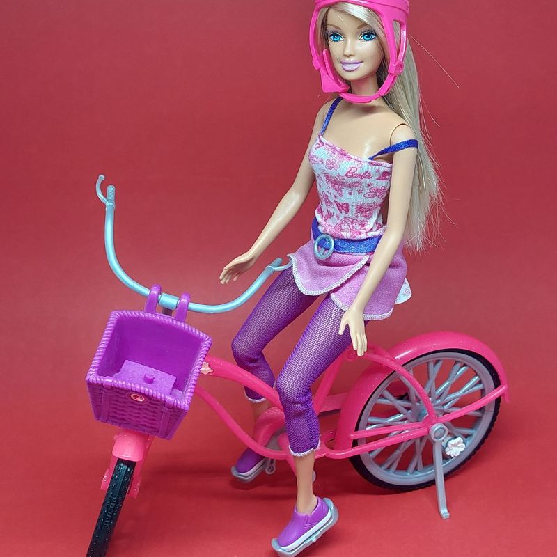 Boneca Barbie Ciclista Barbie Bicicleta Confira Boneca E
