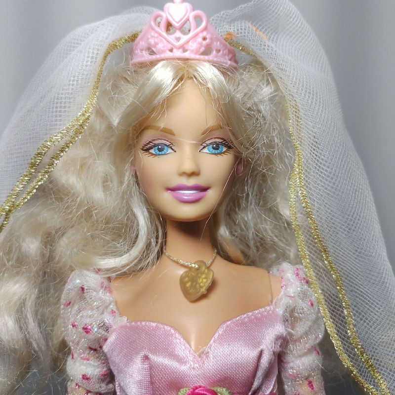 Casal Barbie & Ken Naf Naf 1993 - R$ 210,00  Coisas de barbie, Barbie e  ken, Roupas para barbie