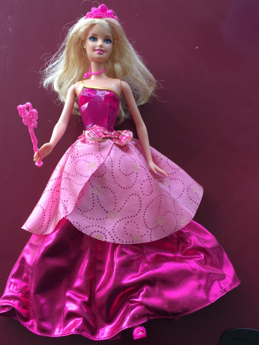 BARBIE ESCOLA DE PRINCESA 