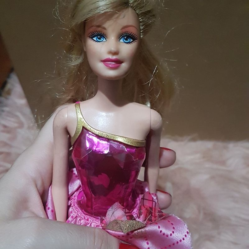 Boneca Barbie - Escola de Princesas - Desapegos de Roupas quase