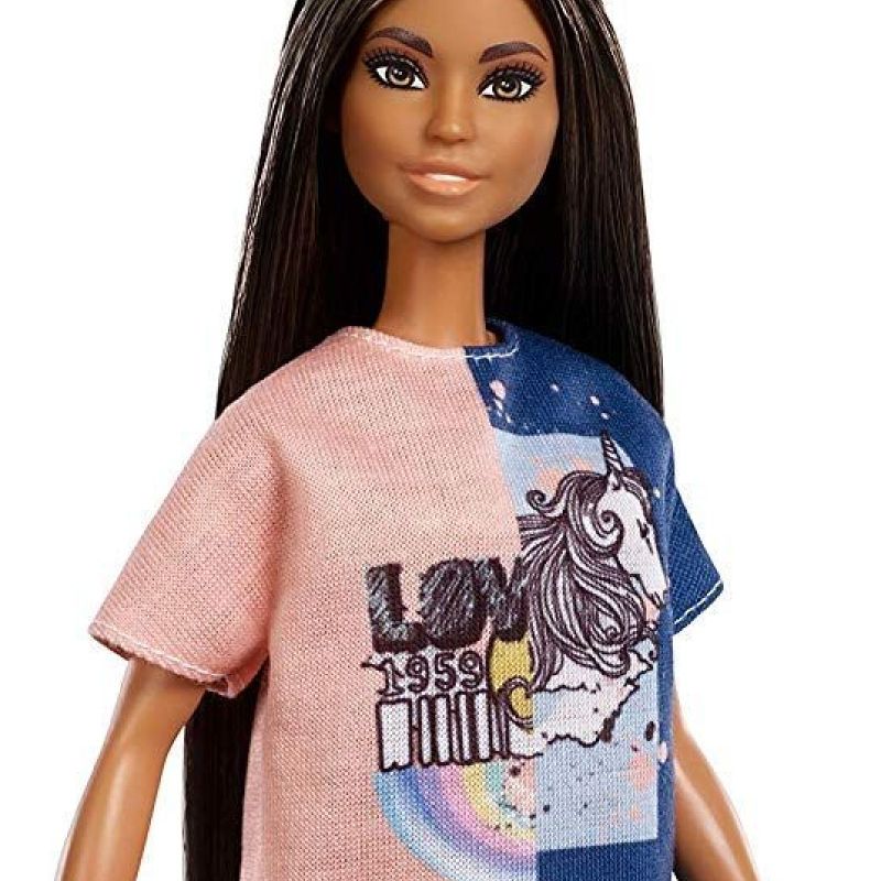 Barbie - Boneca caucasiana com cabelo extra longo, roupa e