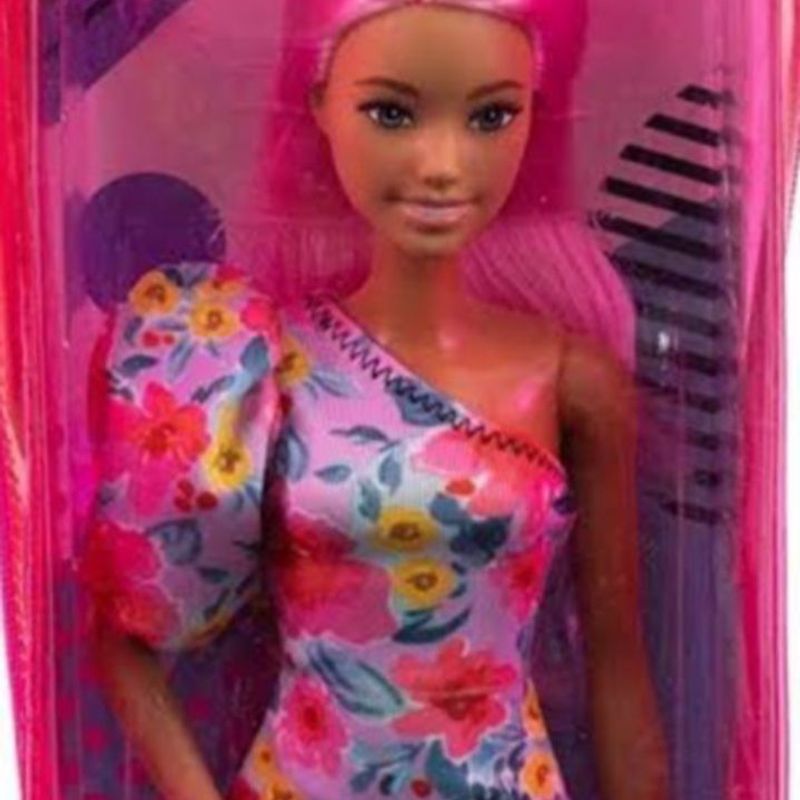 Boneca Barbie Fashionistas Morena Negra Com Prótese Na Perna