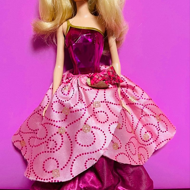 Boneca Barbie Original 2010 com 3 Roupas Originais Mattel | Brinquedo  Mattel Usado 91404594 | enjoei