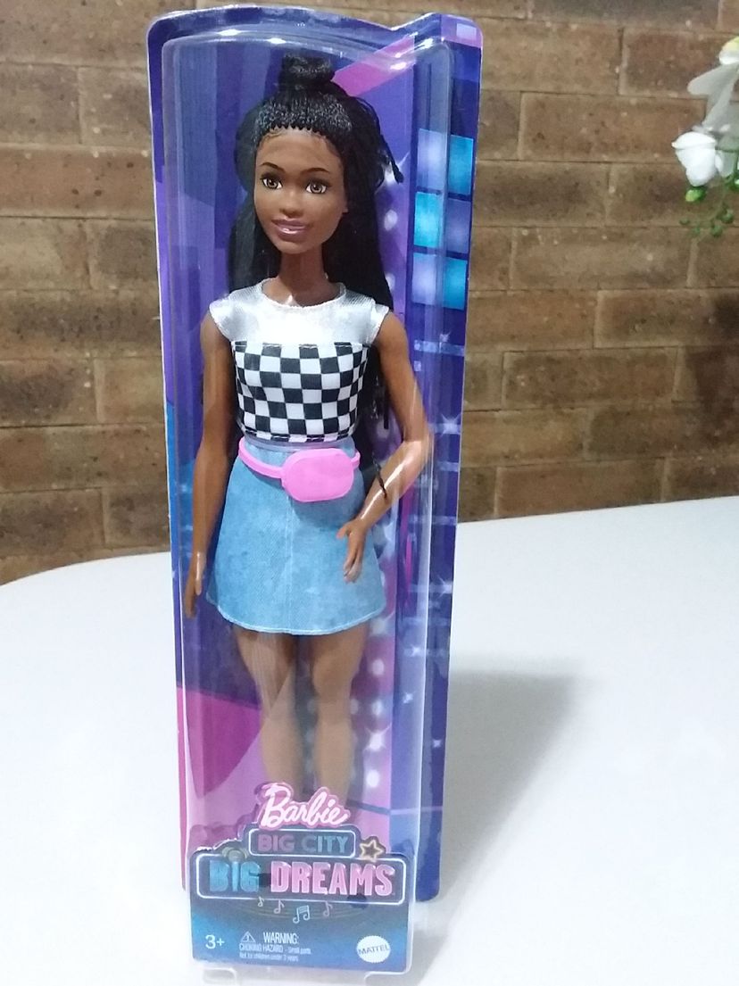 Boneca Barbie Negra,Cabelos de Tranças, Afro Modelo Barbie Dos Sonhos |  Brinquedo Barbie Nunca Usado 73920304 | enjoei