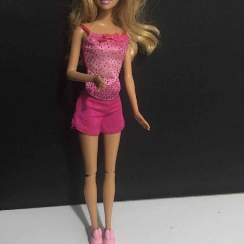 Barbie - Roupa e Complementos Fashionista (vários modelos), Roupa