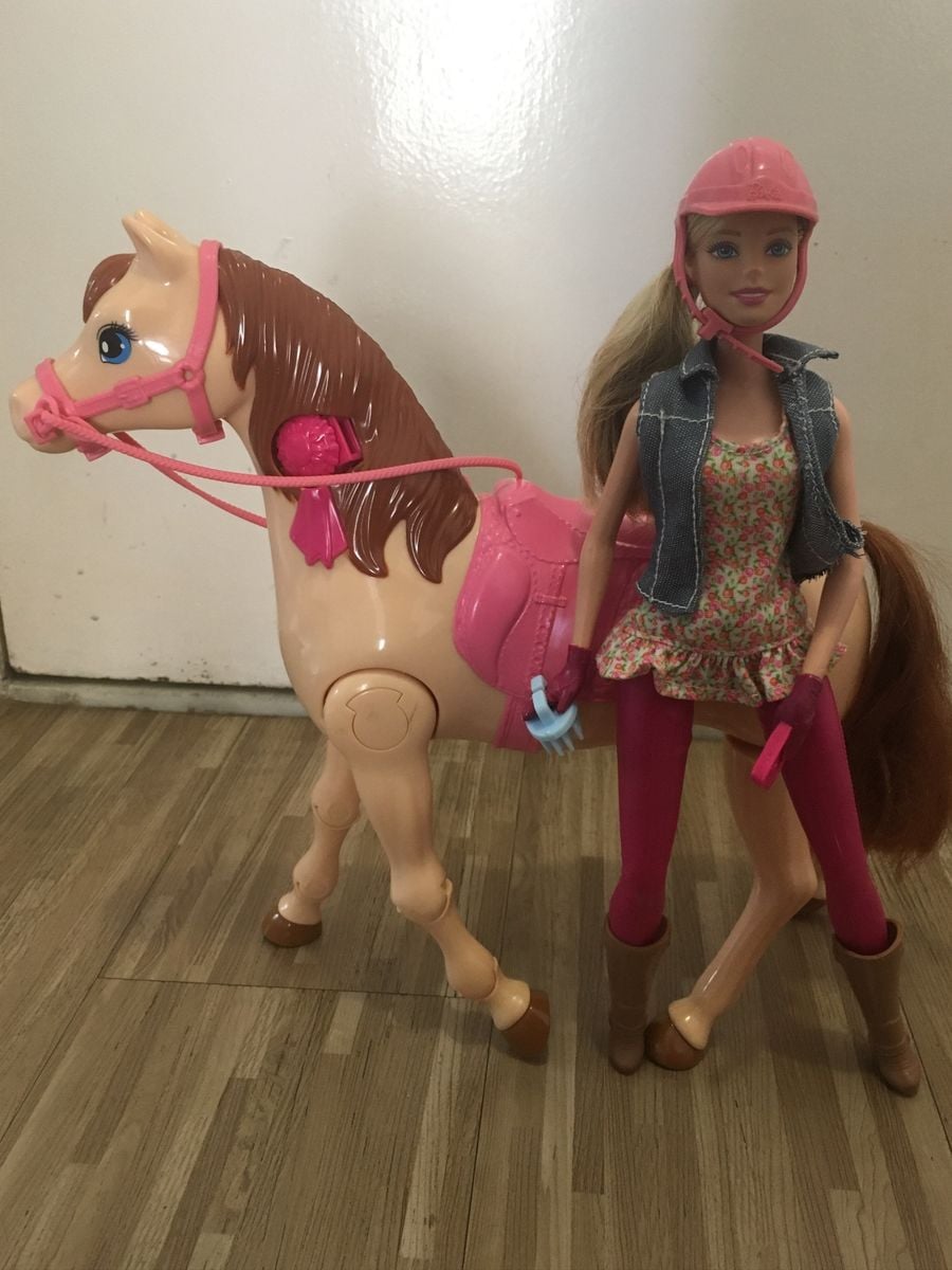 Boneca Barbie Que Monta e Anda No Cavalo | Brinquedo Mattel Usado ...