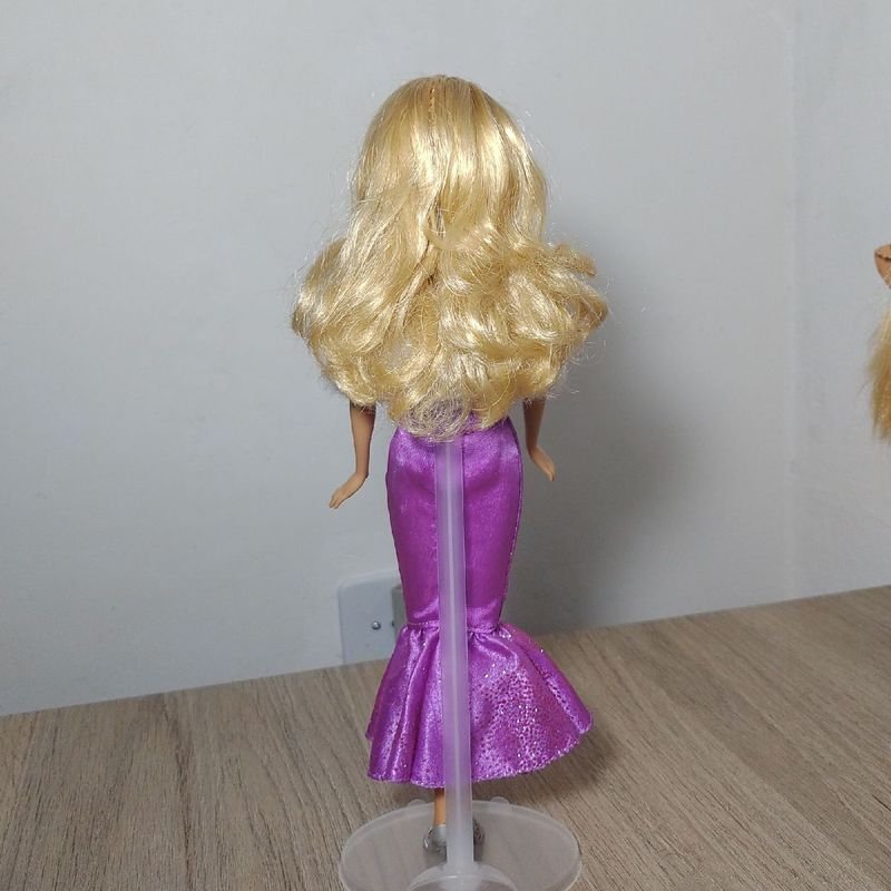 Boneca Barbie Quero Ser Atriz de Cinema Mattel Vestido Roxo