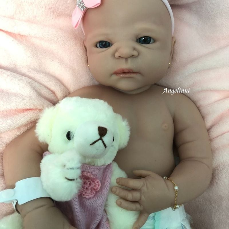 Bebê Reborn De Silicone Sólido