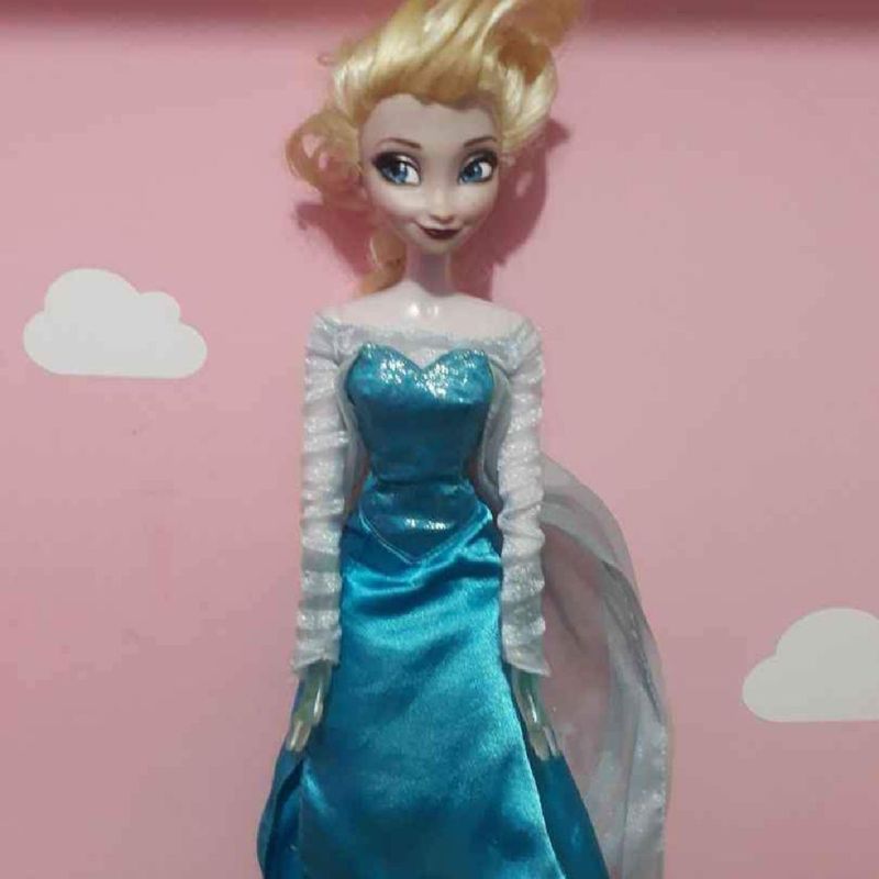 Boneca Elsa Princesa Clássica Frozen Disney Brinquedo Menina