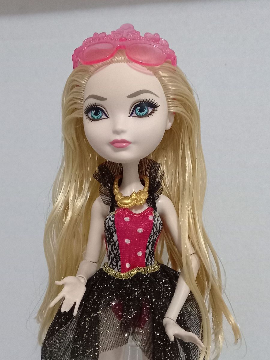 Boneca Ever After High Apple White, Brinquedo Bonecas Para Colecionadores  Usado 66272228