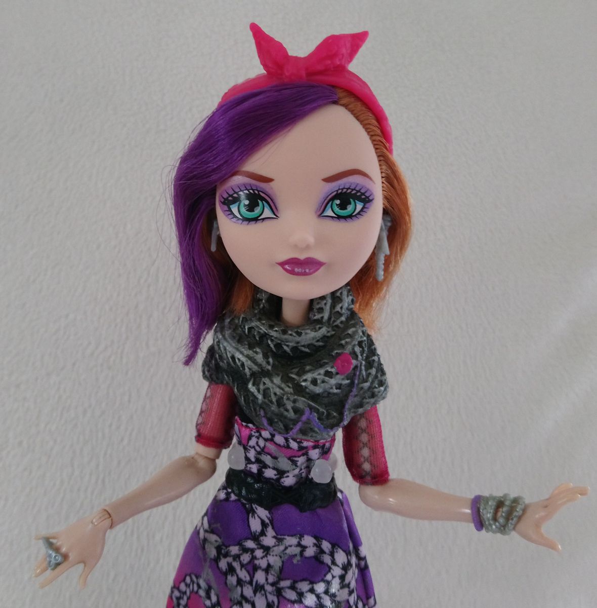 Boneca Ever After High Poppy o' Hair. LER A DESCRIÇÃO