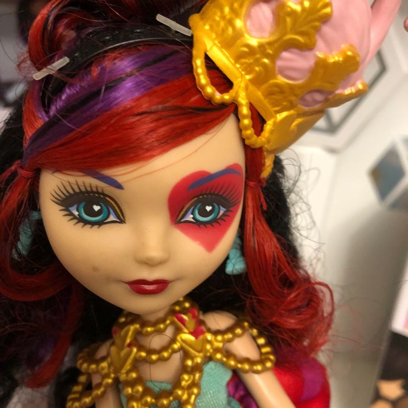 Bonecas Ever After High Lizzie com Preços Incríveis no Shoptime