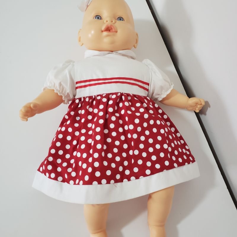 Boneca Gravida E Bebê Filhinha Morena Vestido Vermelho : :  Brinquedos e Jogos