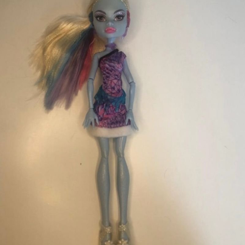 Boneca Monster High Abbey Bominable Scaris - Envio +/- 7dias