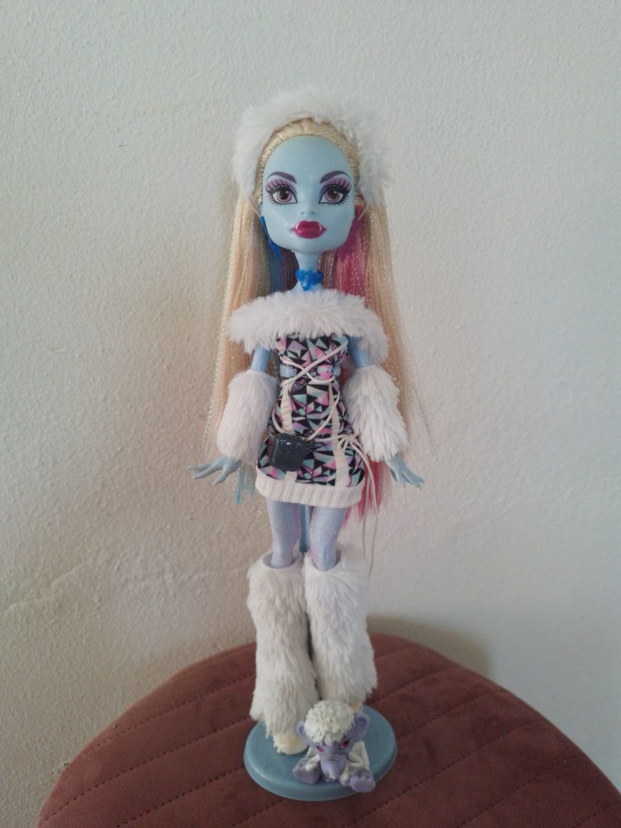 Boneca Abbey Bominable Monster High G3 Básica Importada - R$ 549,9