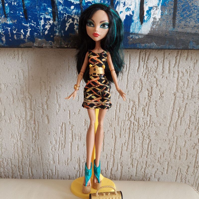 Boneca Monster High Cleo de Nile creepateria nude mattel - Taffy Shop -  Brechó de brinquedos