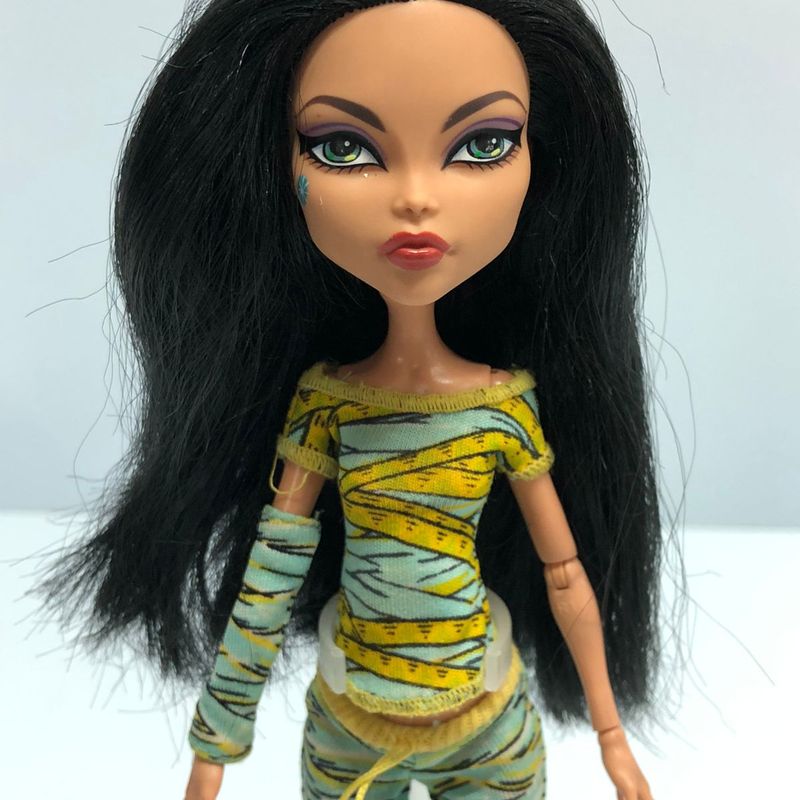 Boneca Monster High Cleo de Nile Articulada - Monster High