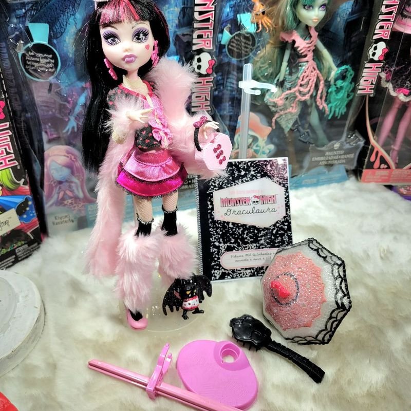 Suportes para bonecas Monster High Masculino e Feminino