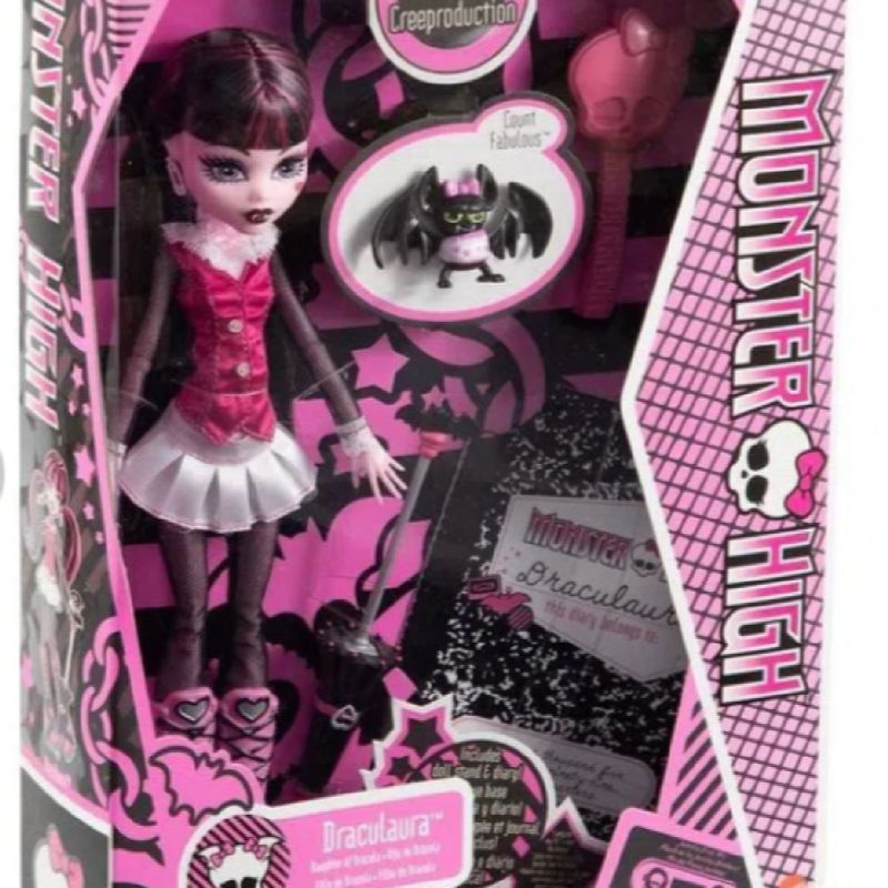 Monster High Boneca Básica Draculaura em Promoção na Americanas