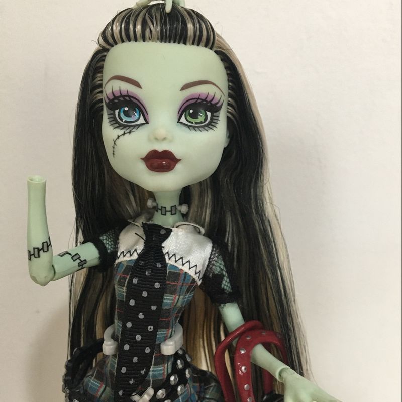 Boneca Monster High Frankie Stein | Brinquedo Mattel Usado 42967323 | enjoei