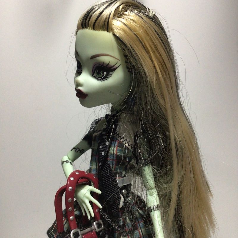 Boneca Monster High Frankie Stein - Wave 1 (ler Descrição)