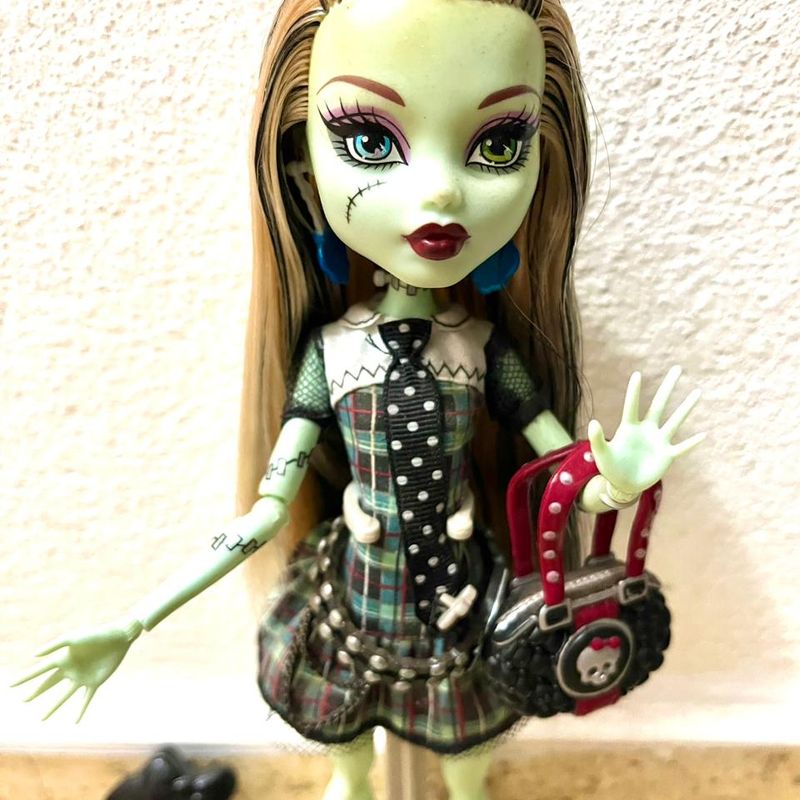 Boneca Monster High Frankie Stein | Brinquedo Mattel Usado 42967323 | enjoei