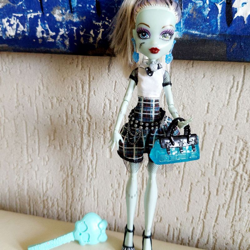 Boneca Monster High Frankie stein - USADA