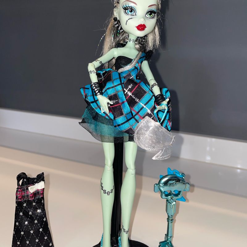 Boneca Monster High Frankie stein - USADA