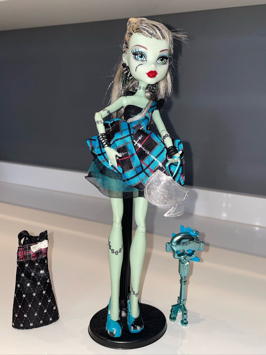 MonsterHighFrankieSteinSweet1600 モンスターハイ