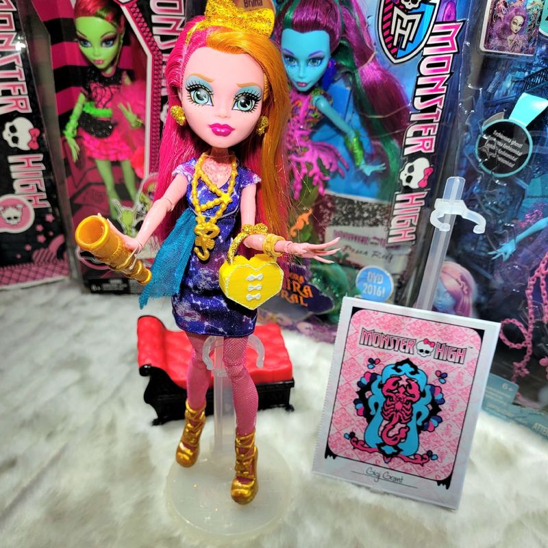 Jogue Monster High: Vestir Gigi Grant, um jogo de Monster high