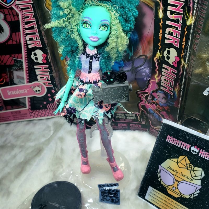 Suportes para bonecas Monster High Masculino e Feminino