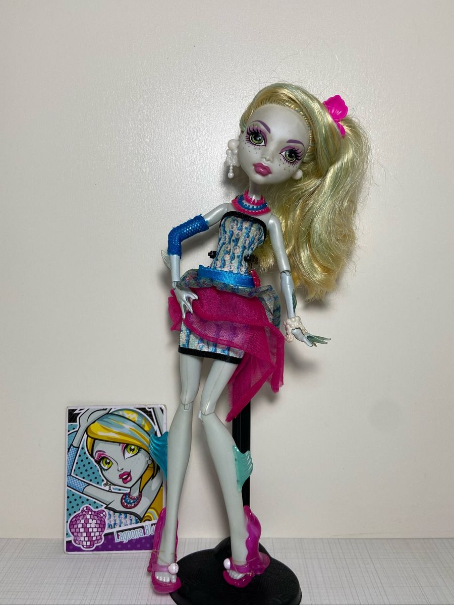 lagoona blue dot dead gorgeous