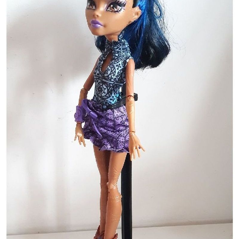 Boneca Monster High Robecca Aula de Arte - Mattel - A sua Loja de  Brinquedos, 10% Off no Boleto ou PIX