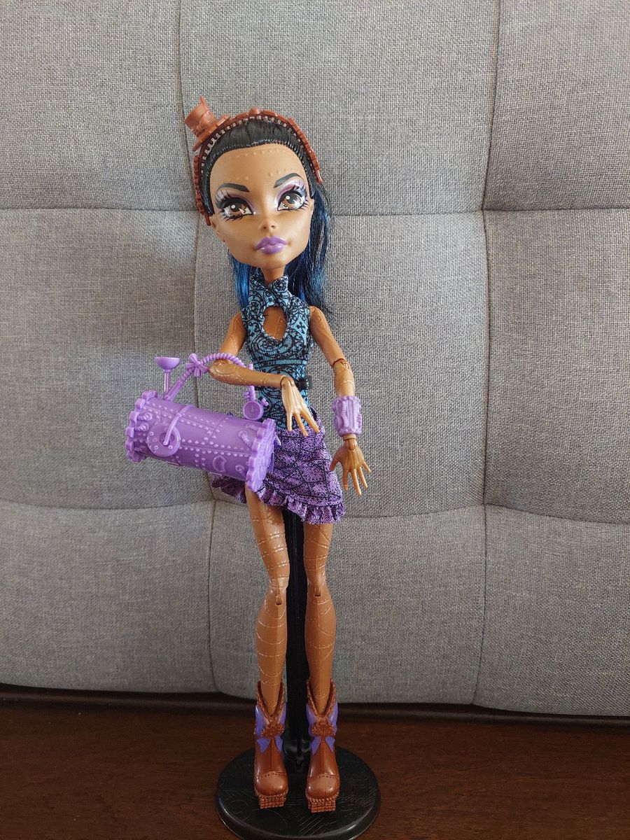 Boneca Monster High Dance Class com 5 bonecas Mattel - Escorrega o