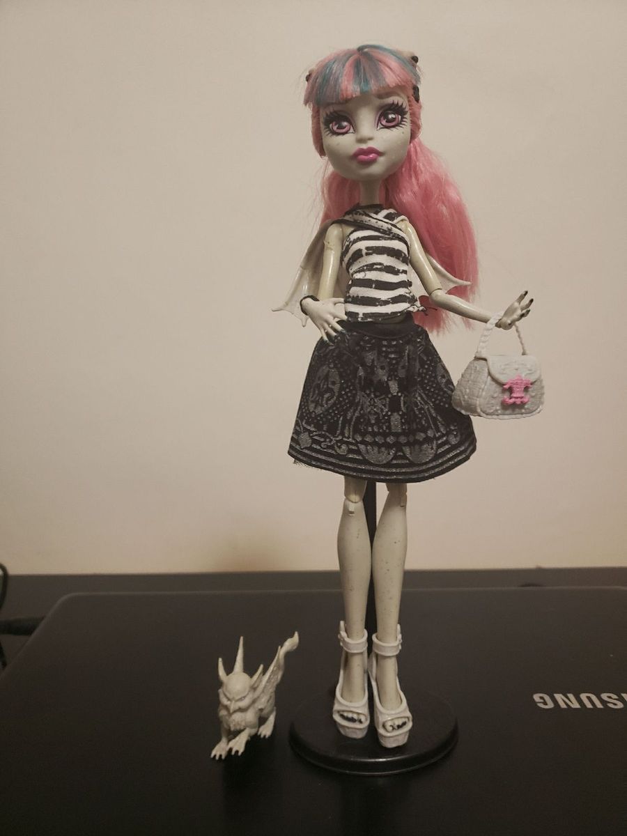 Boneca Rochelle Básica G1 - Monster High