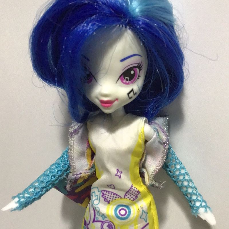 Dj pon 3 equestria best sale girl doll