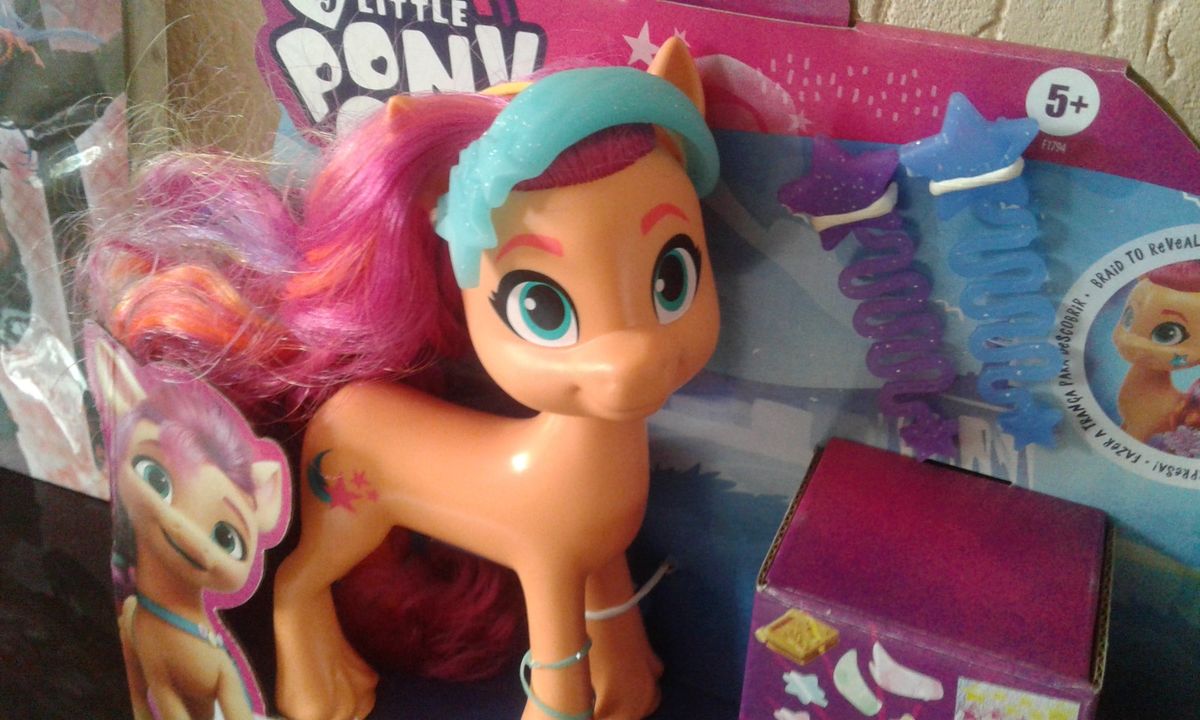 Boneca My Little Pony Sunny Starscout - Hasbro