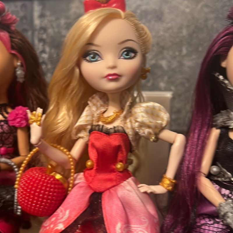 Boneca Ever After High Rosabella Beauty Wave 1 | Brinquedo Ever After High  Usado 84734372 | enjoei