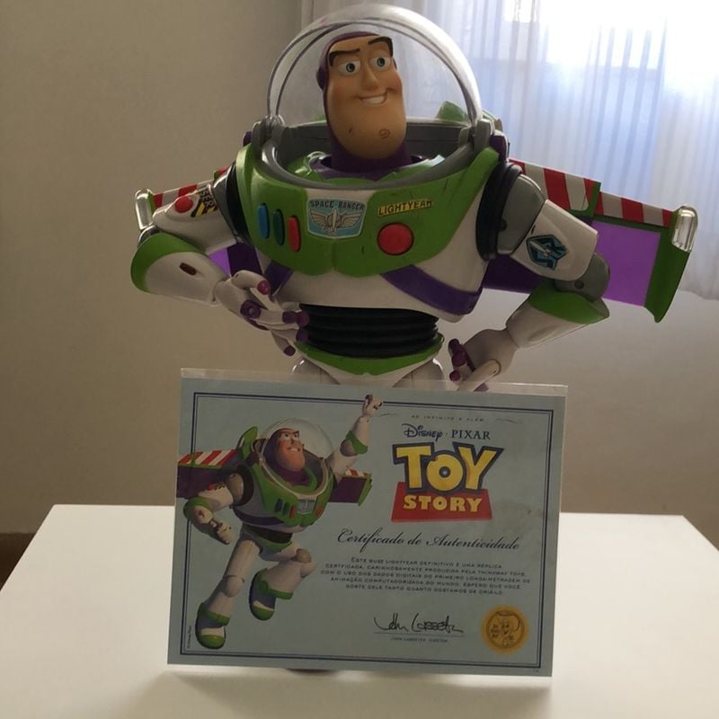 Buzz 2025 lightyear certificado