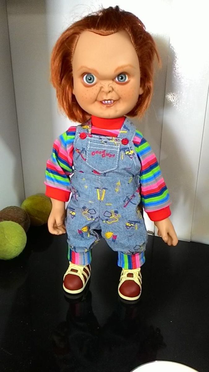 Tenis do boneco store chucky