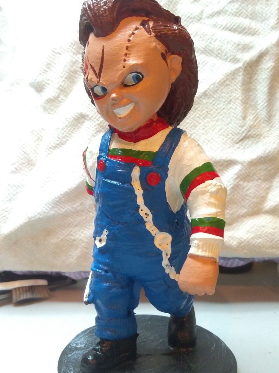 tenis do boneco chucky