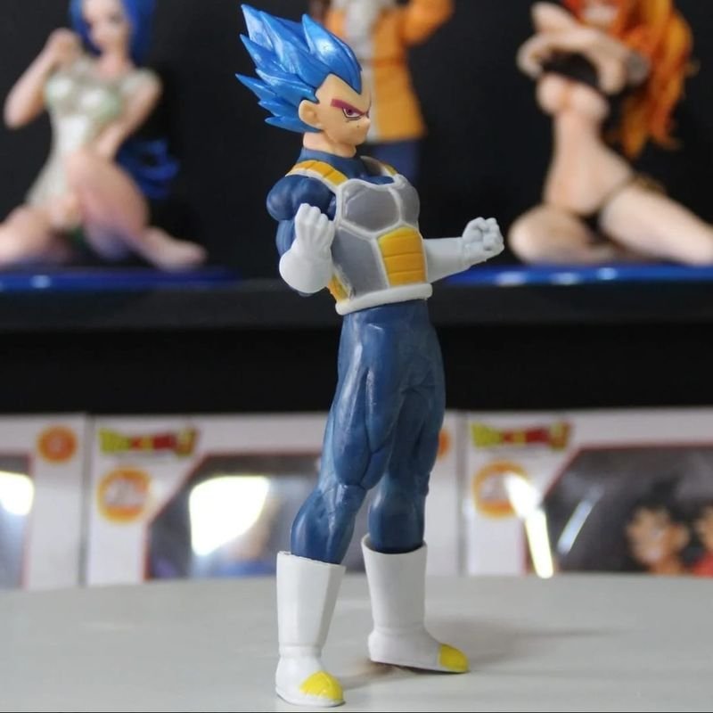 Boneco dragon ball vegeta super sayajin god 18 cm