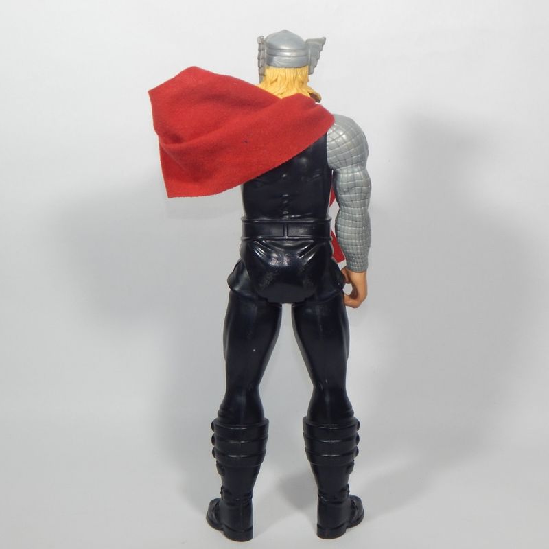 Boneco Antigo do Thor medindo 14 cm de altura