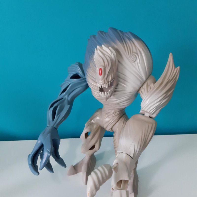 Bonecos max steel monstro, extra