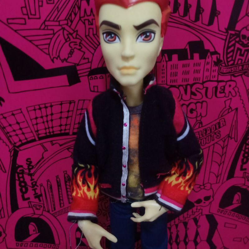 Boneca Antiga Doll Monster High Heath Burns da Mattel | Brinquedo Mattel  Usado 87277970 | enjoei